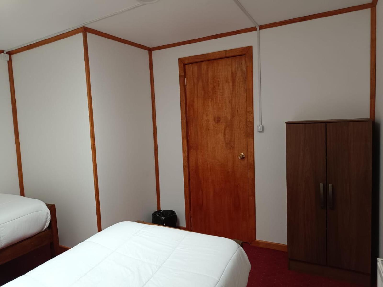 Hostal B&B Coastal Natales Puerto Natales Exterior foto